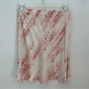 Chic Tie-Dye Mini Skirt in Pink and White